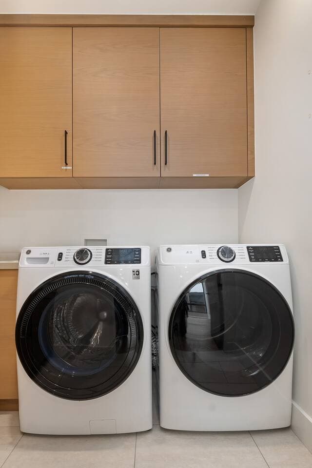 3rd level- washer and dryer for use during your stay.